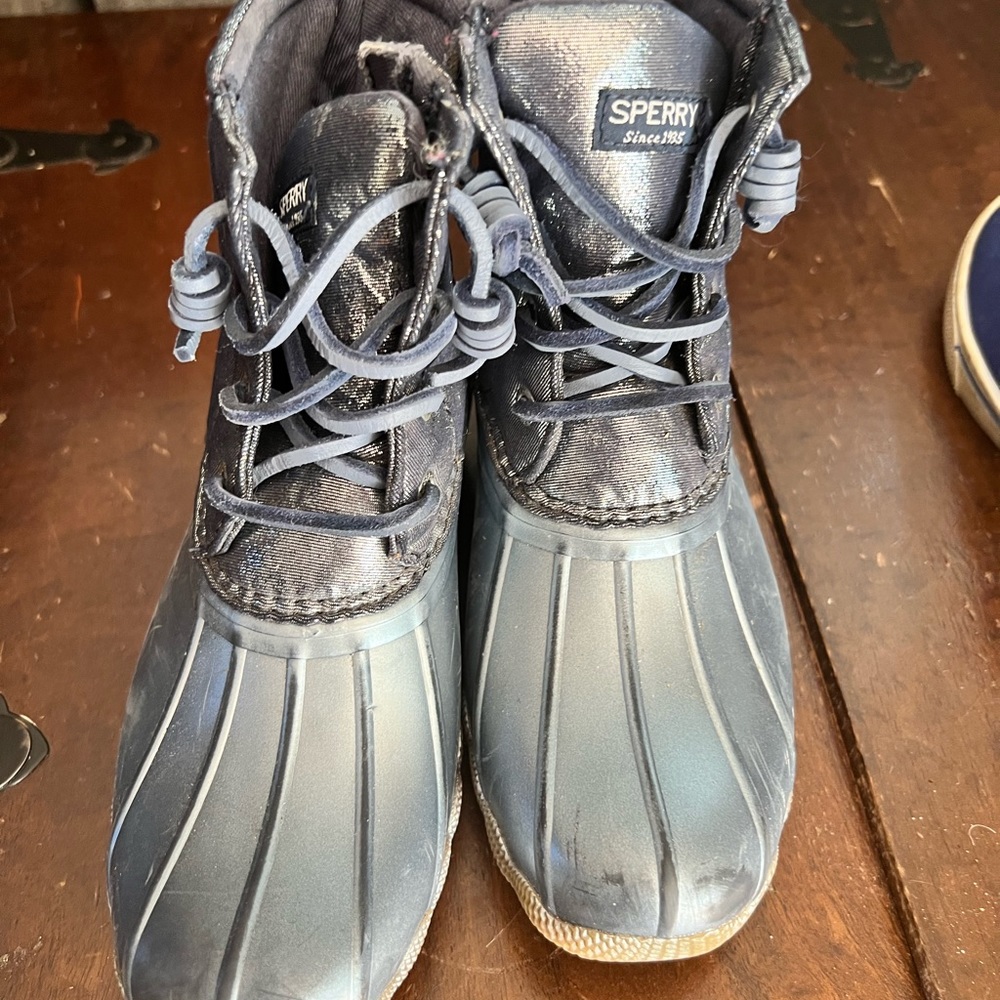Girls Sperry’s Good Condition